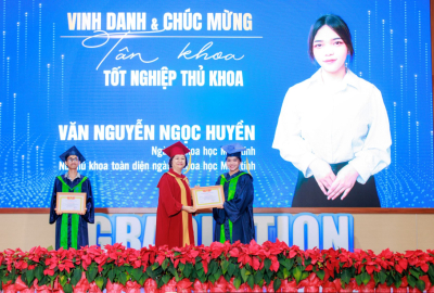 Cô gái chuyên Văn tốt nghiệp Thủ khoa ngành Khoa học Máy tính tại UIT